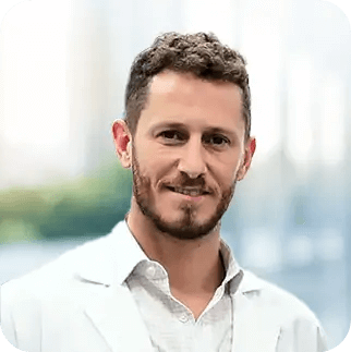 Uclinic-Doctor-4